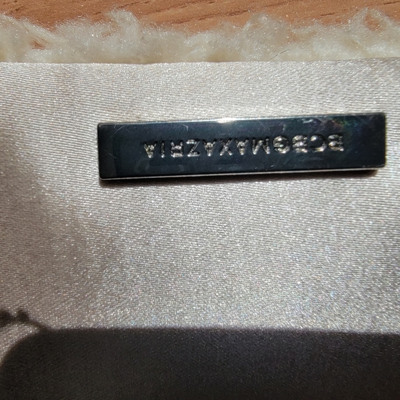 Bcbgmaxazria lamb clutch. - Picture 4 of 9